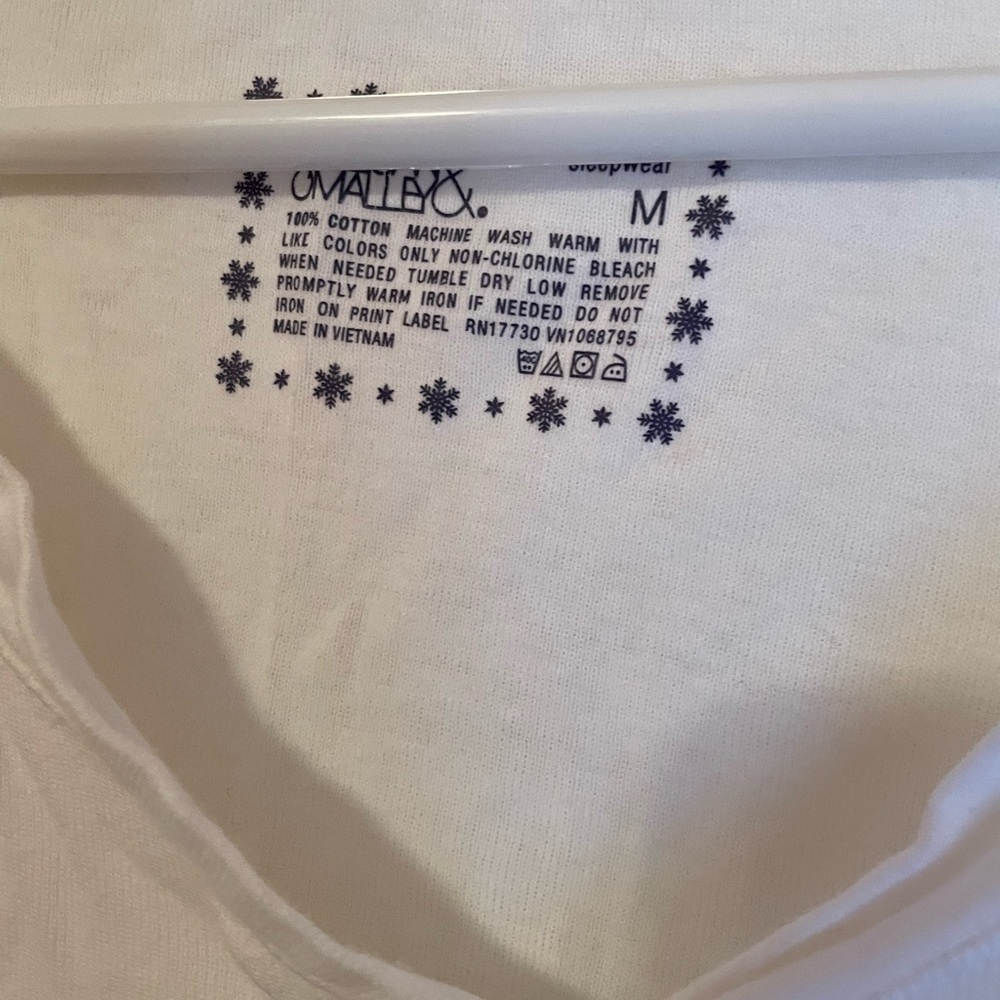 Gilligan & O’Malley white long sleeve sleepwear top - medium nwot - Picture 2 of 2